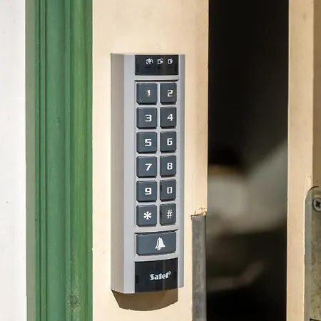 Апартаменты Contact Free With Free Parking Таллин