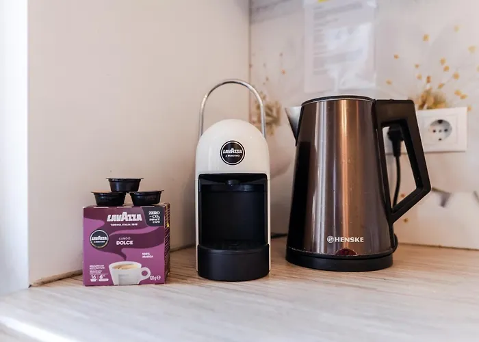 Contact Free With Free Parking Daire *