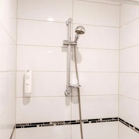 Contact Free With Free Parking