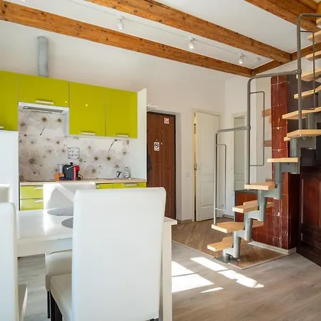 Contact Free With Free Parking Appartement